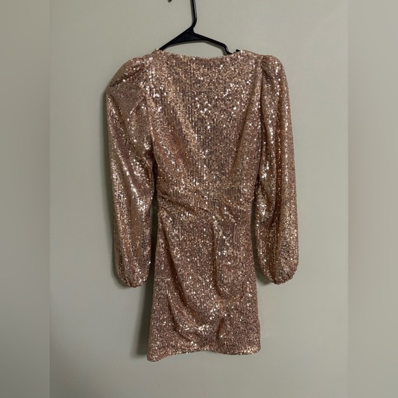 MAJE Ripaillette Sequin Mini Dress Size 34 XS Cocktail Formal Gold Plunge - Picture 3 of 9